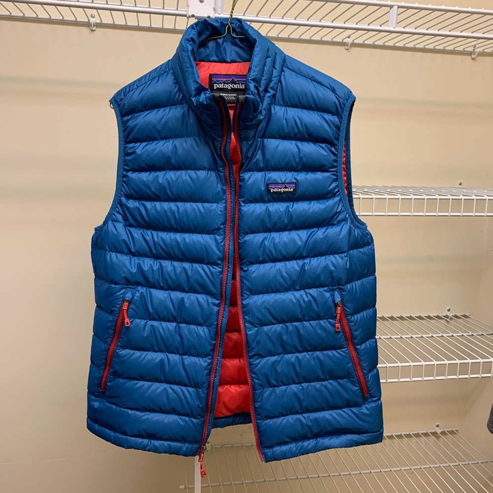 Patagonia Mens goosedown puffer vest. EUC